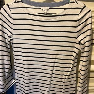 Nautica Women’s cropped sleeve top